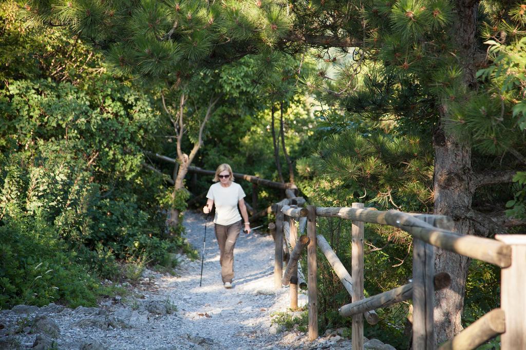 Camping Village Mare Pineta Sistiana Bagian luar foto